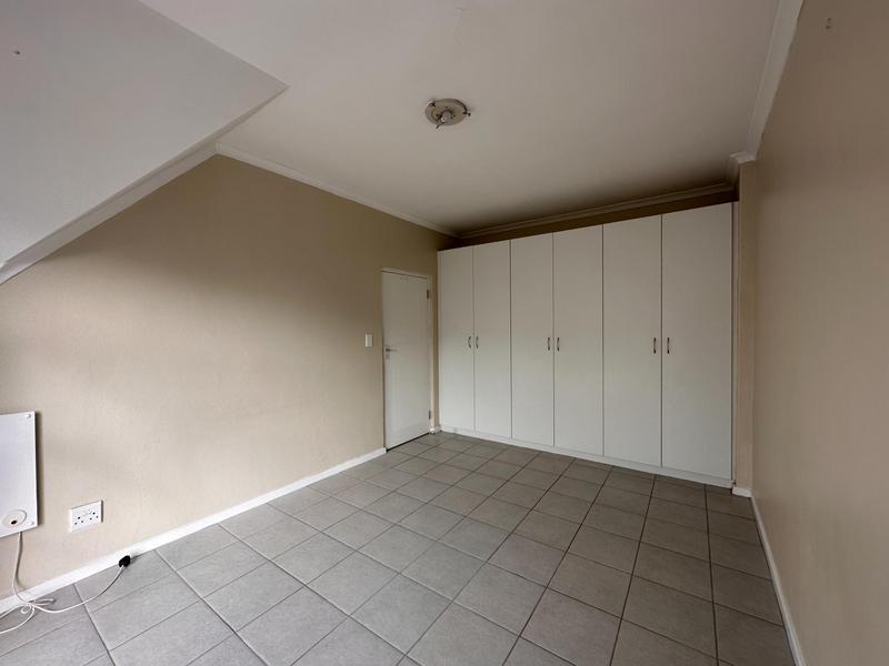 2 Bedroom Property for Sale in Gordons Bay Western Cape